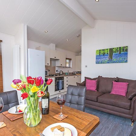 Wareham Forest Lodge Retreat Lytchett Minster Esterno foto