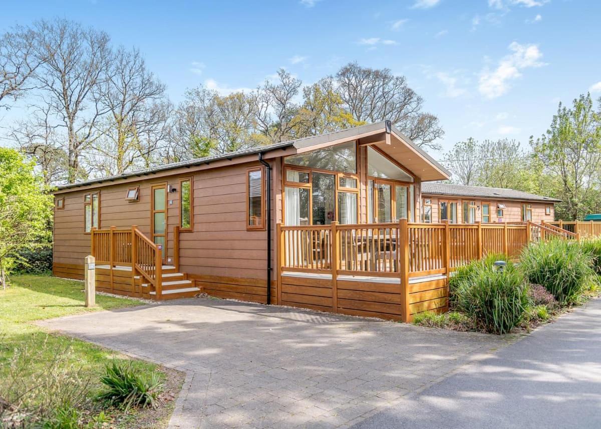 Wareham Forest Lodge Retreat Lytchett Minster Esterno foto